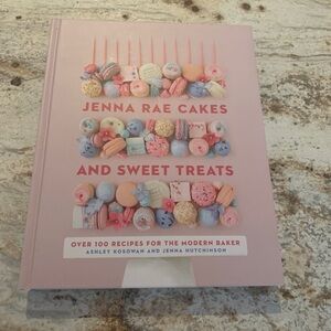 Jenna Rae Cakes cookbook